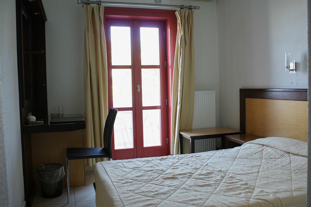 Aposperides Hotel Livadi  ภายนอก รูปภาพ