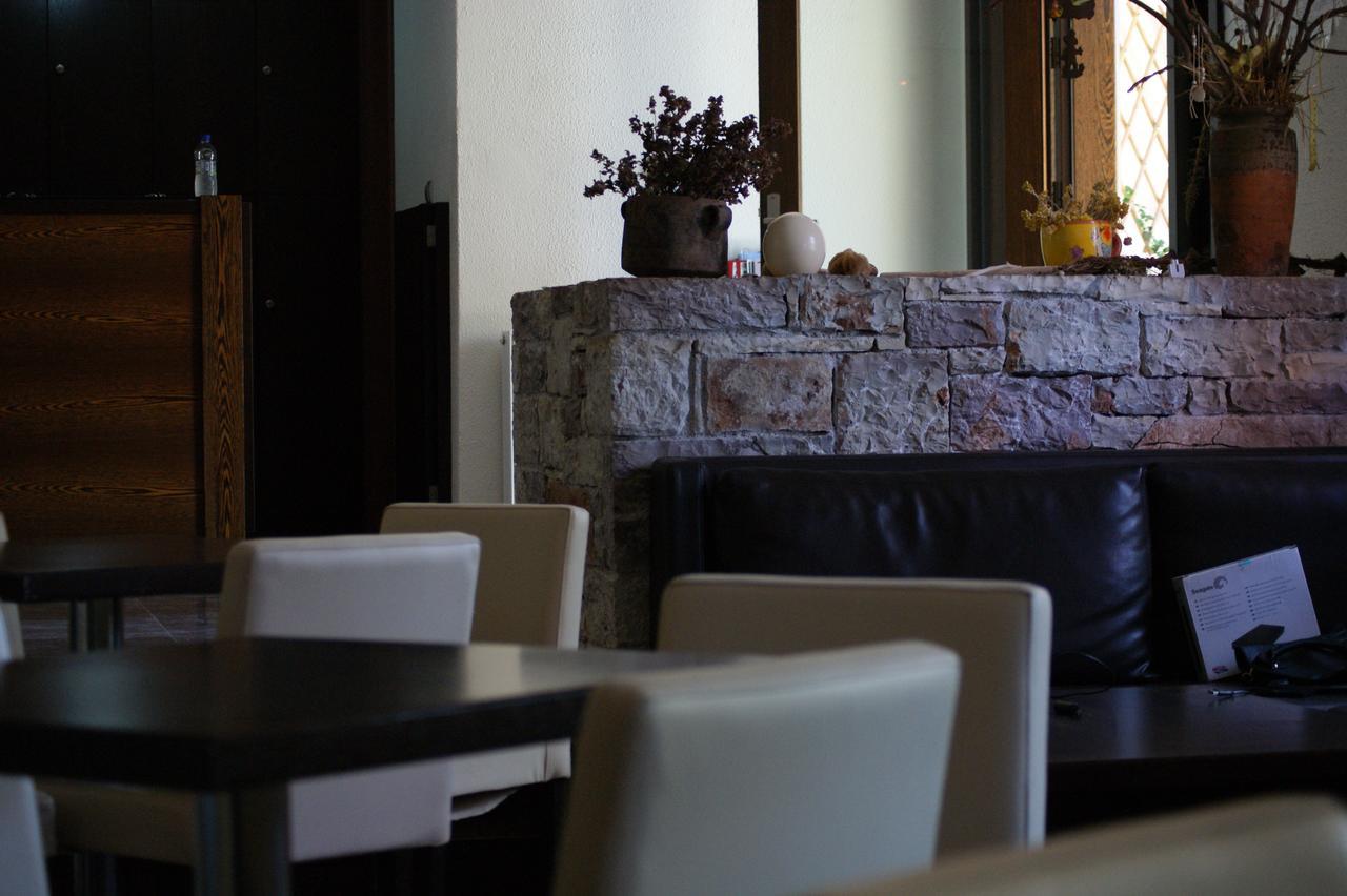 Aposperides Hotel Livadi  ภายนอก รูปภาพ