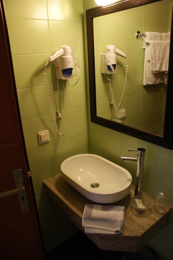 Aposperides Hotel Livadi  ภายนอก รูปภาพ