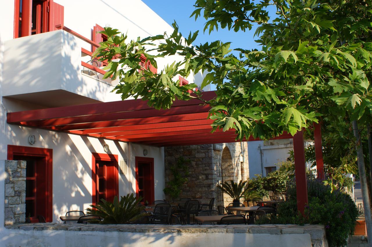 Aposperides Hotel Livadi  ภายนอก รูปภาพ