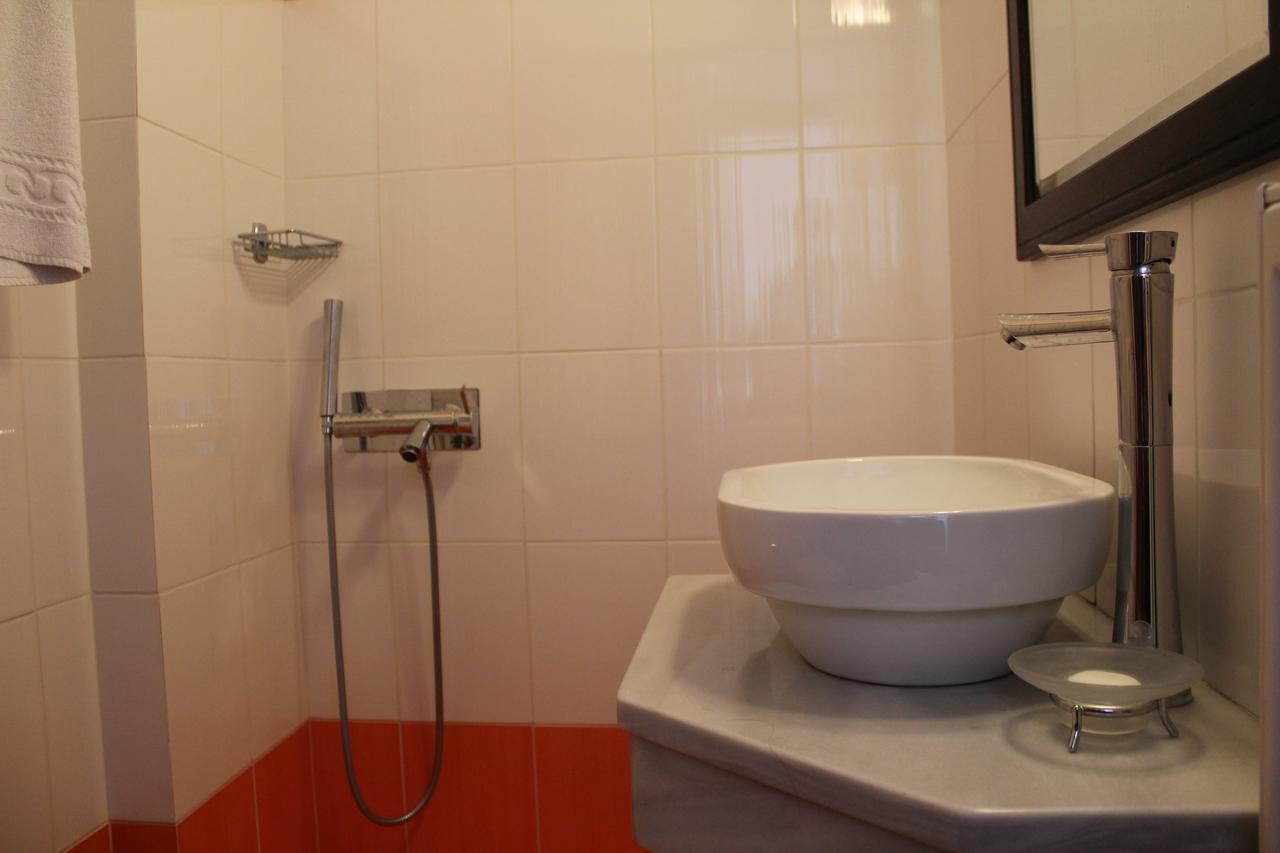 Aposperides Hotel Livadi  ภายนอก รูปภาพ